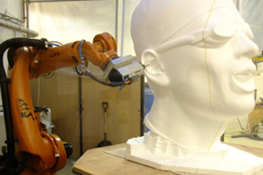 Read more about the article 電影特效產品製造公司 Artem 使用 PowerMILL Robot 加工特效模型